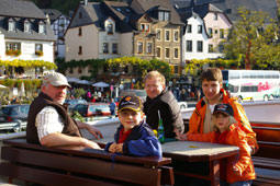 Moselschifffahrt nach Cochem oder Bernkastel