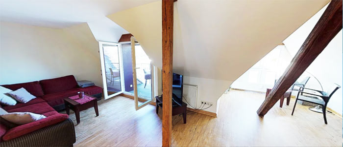 Offene Dachgalerie mit Moselblick und Balkon