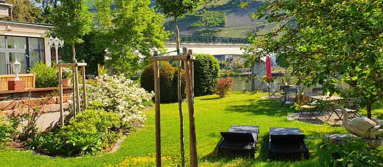 Ferienwohnung mit Garten in Zell