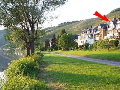 Waldeck's Moselparadies - Herrliche Mosellage - Rad-und Wanderweg der Mosel entlang